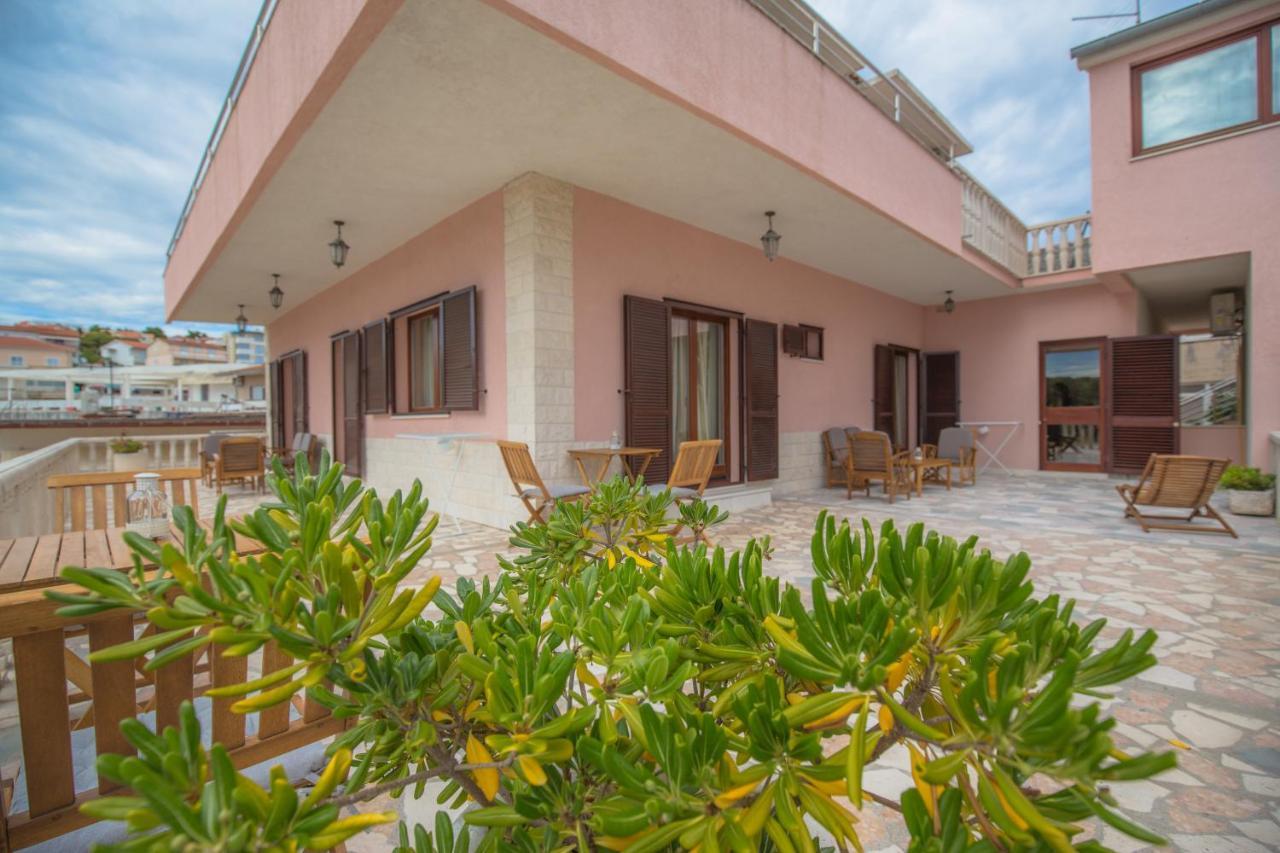 Rooms Plava Laguna Primošten Exterior foto
